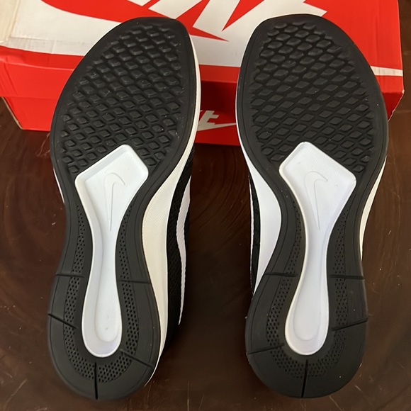 Nike Dualtone Racer (Black & White) - Picture 10 of 10